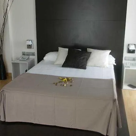 Hotel Ortuella ホテル 2*