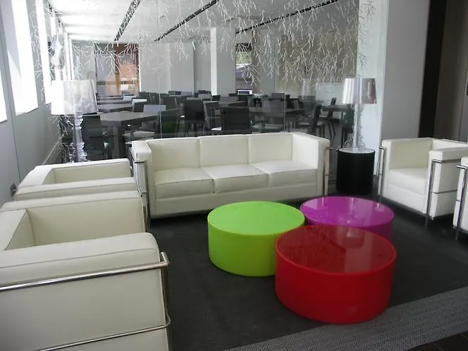 奥特拉酒店 2* 奥图埃利亚