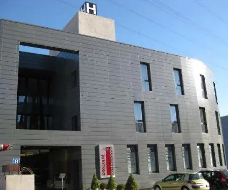 מלון Hotel Ortuella Ortuella