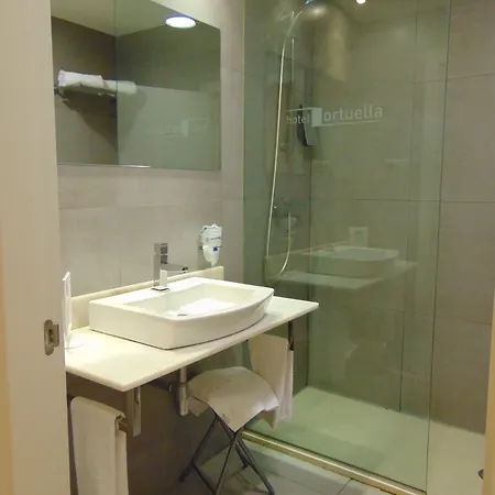 מלון Hotel Ortuella 2*