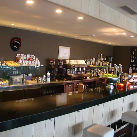 מלון Hotel Ortuella 2*