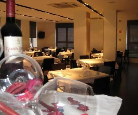 奥特拉酒店 2* 奥图埃利亚